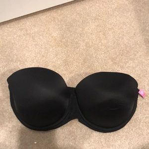 PINK Victoria Secret Bra that's Black. With pink insides and it's strapless.